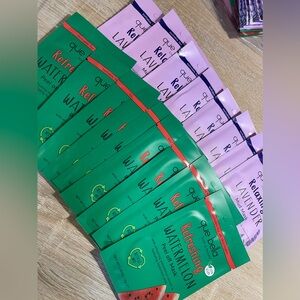 17:Que Bella Bath & Beauty 9 Watermelon peel of mask &8 laveder mud mask  (K)